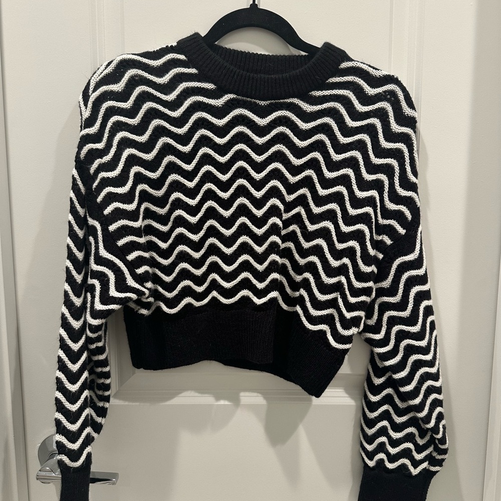 H&M Black and White Knit Sweater